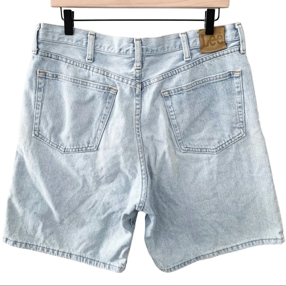 Vintage 90s Lee High Rise Loose Fit Bermuda Mom Shorts Light Wash Faded Denim XL